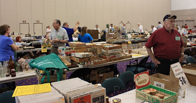 2009TAT_ 204.jpg - Room is filling up